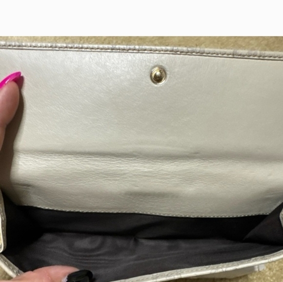 GUCCI GUCCISIMA VINTAGE Beige Wallet with Heart Logo - Picture 6 of 7